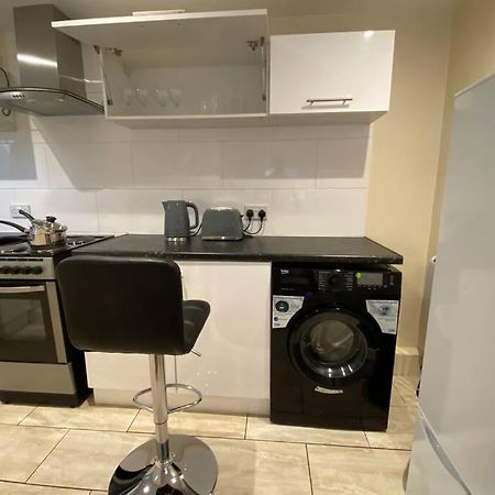 Entire 2-Bedroom Home By Weghomes Rochester  Ngoại thất bức ảnh